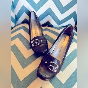 Marc Fisher Leather Wedge Loafer in Black Size 8M